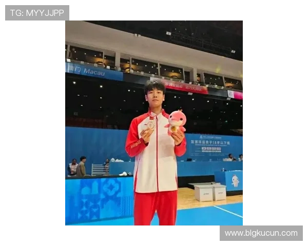 张博源全场最高31分表现抢眼22投11中并贡献9板2助2帽展现全面能力